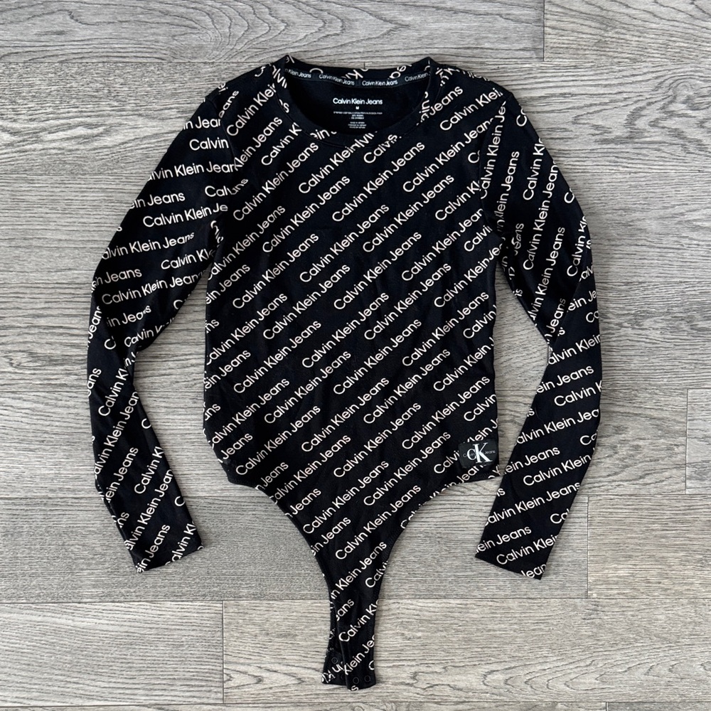 🌼CALVIN KLEIN🌼 Black and White Logo Bodysuit
